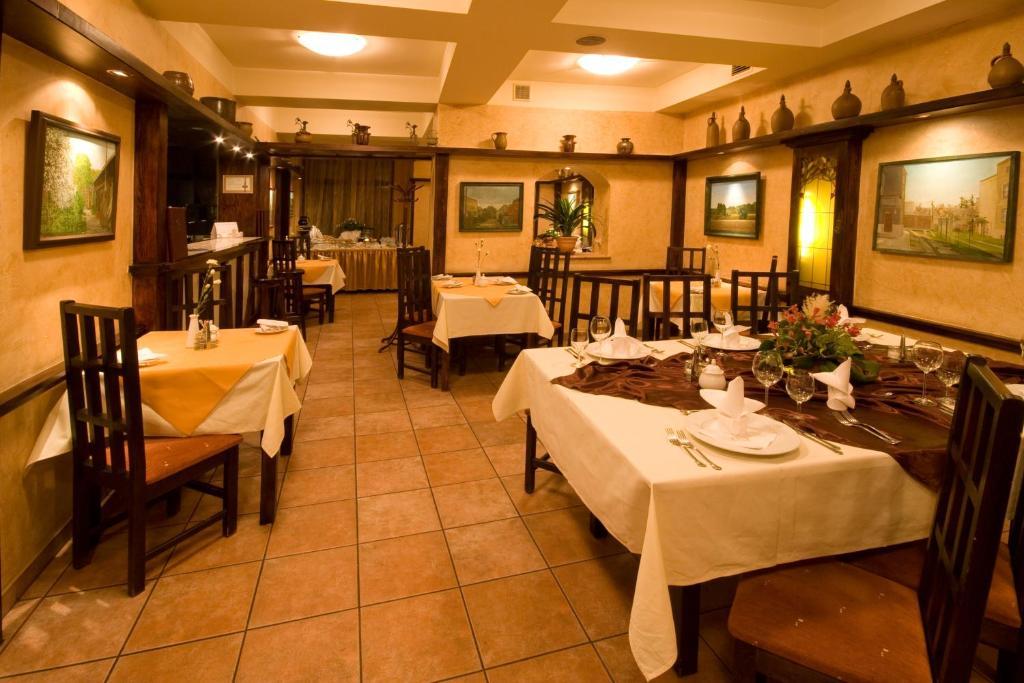 Hotel Retman Stary Toruń 외부 사진